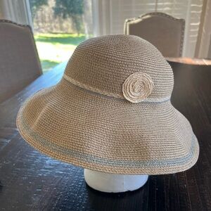 Diane Harty Millinery Tan Braided Straw Cloche Sun Hat Rosette Accent Women’s